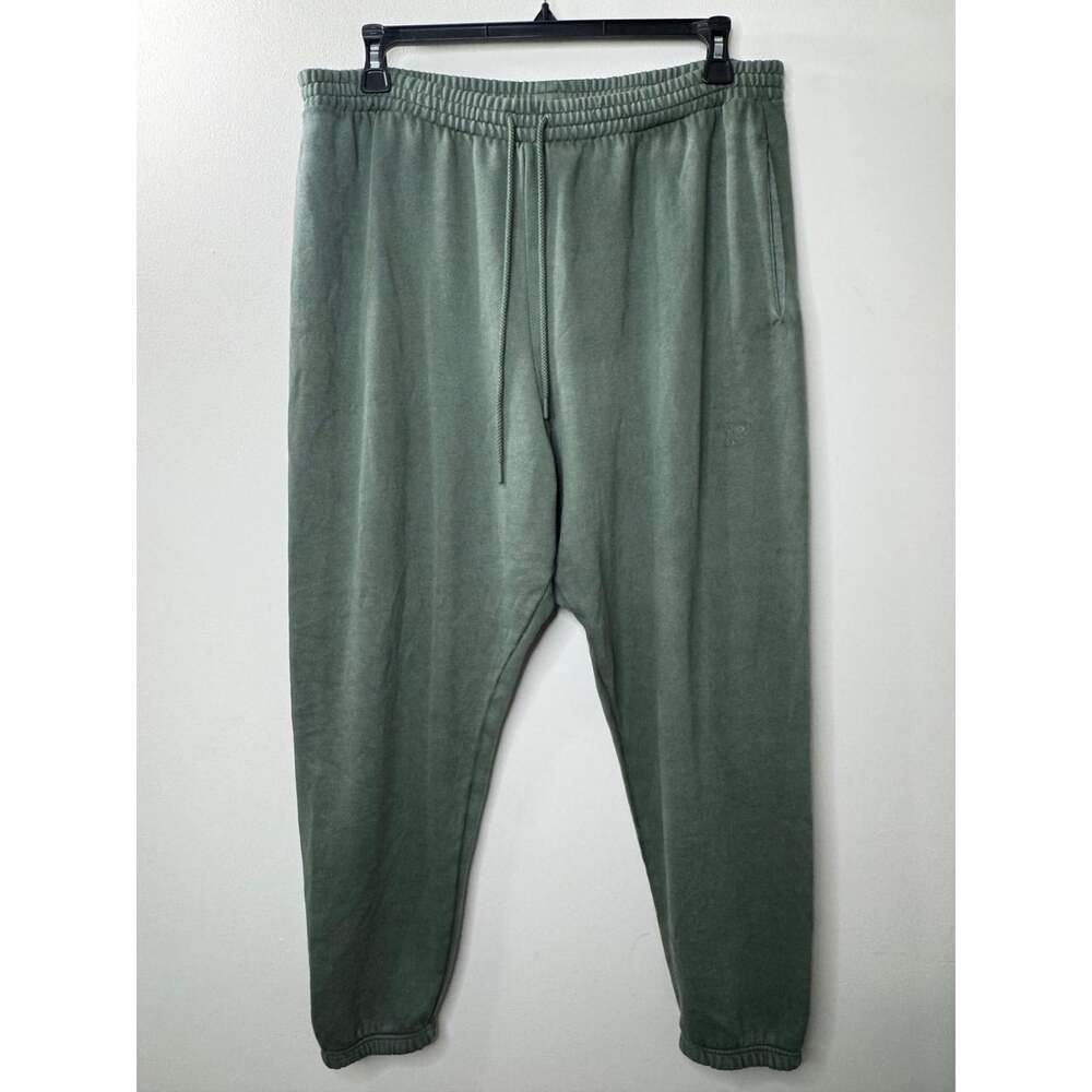 Victoria's Secret Women's Green Joggers-tracksuits